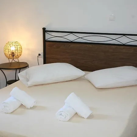 Aeraki House דירה *
