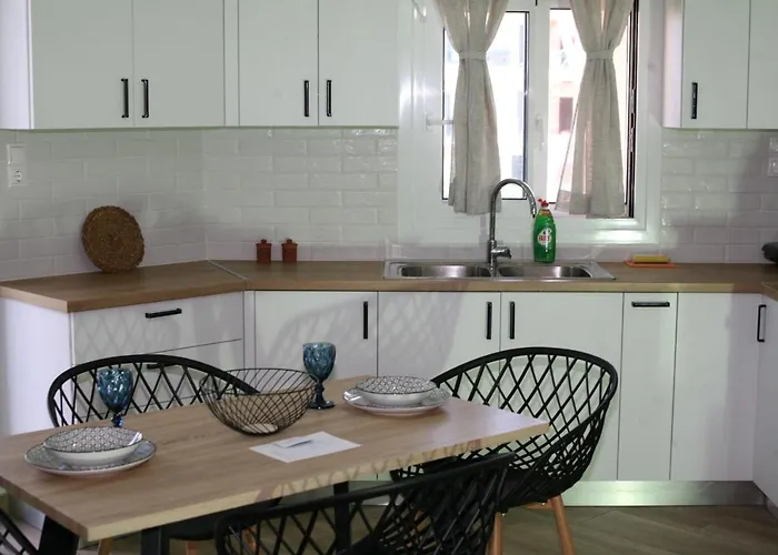 דירה Aeraki House